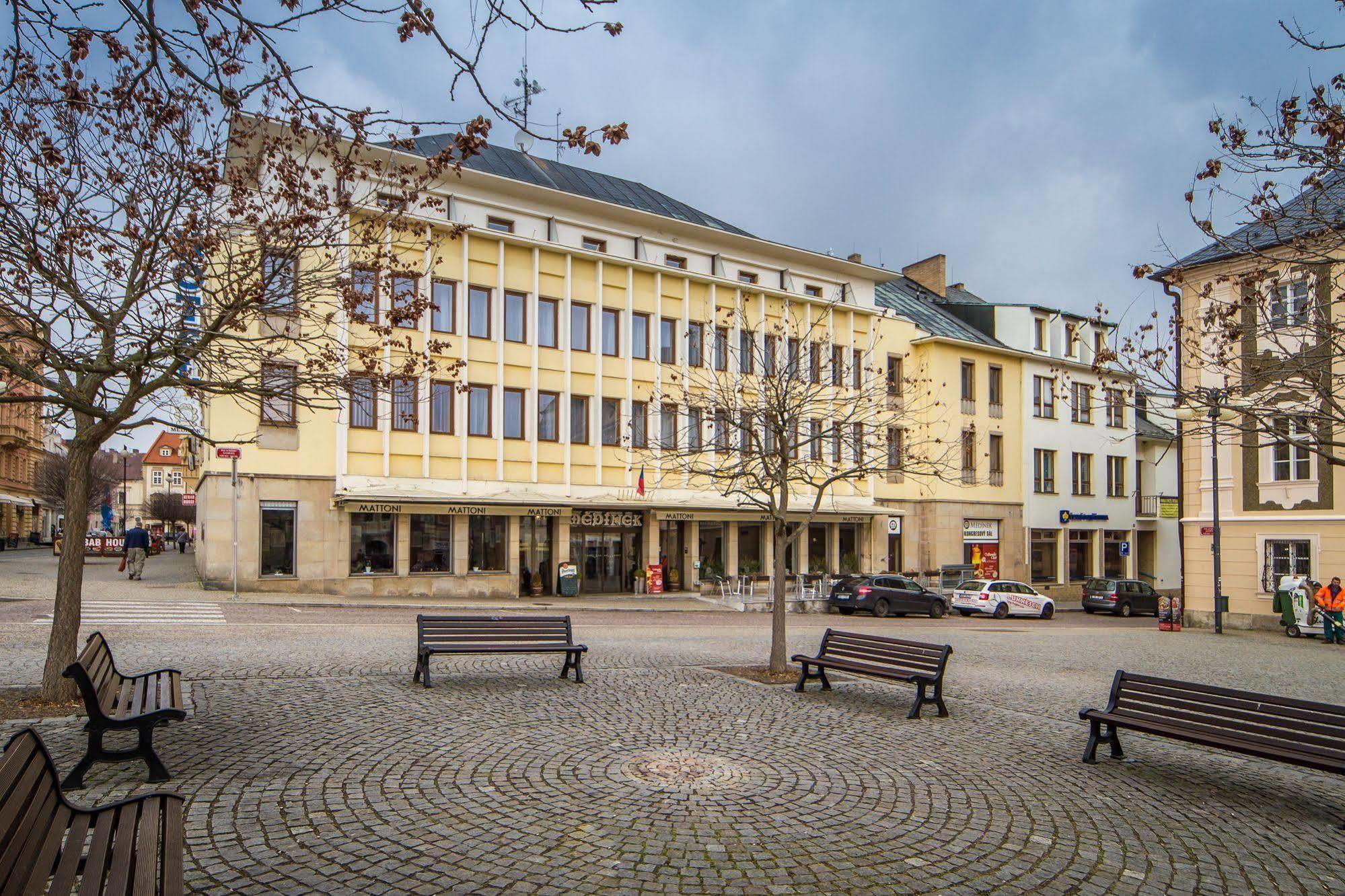 Hotel Medinek Old Town Kutná Hora Exteriör bild